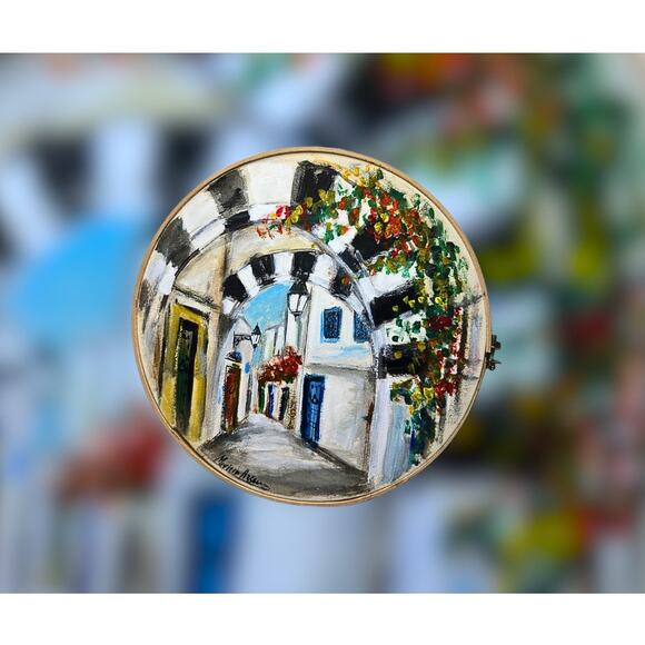 Handcrafted Circular Canvas Art – Scenic Street View - Picture 4 of 4